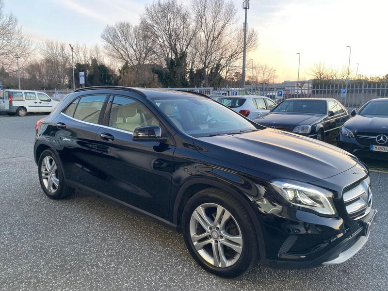 Mercedes-Benz GLA SUV 200 CDI Automatic 4Matic Premium