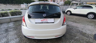 Lancia Ypsilon 1.0 FireFly 5 porte S&S Hybrid Ecochic Gold (10)