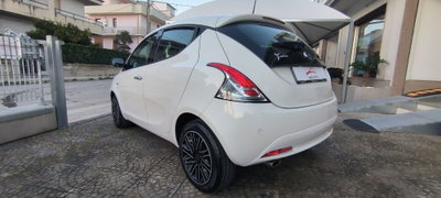 Lancia Ypsilon 1.0 FireFly 5 porte S&S Hybrid Ecochic Gold (11)