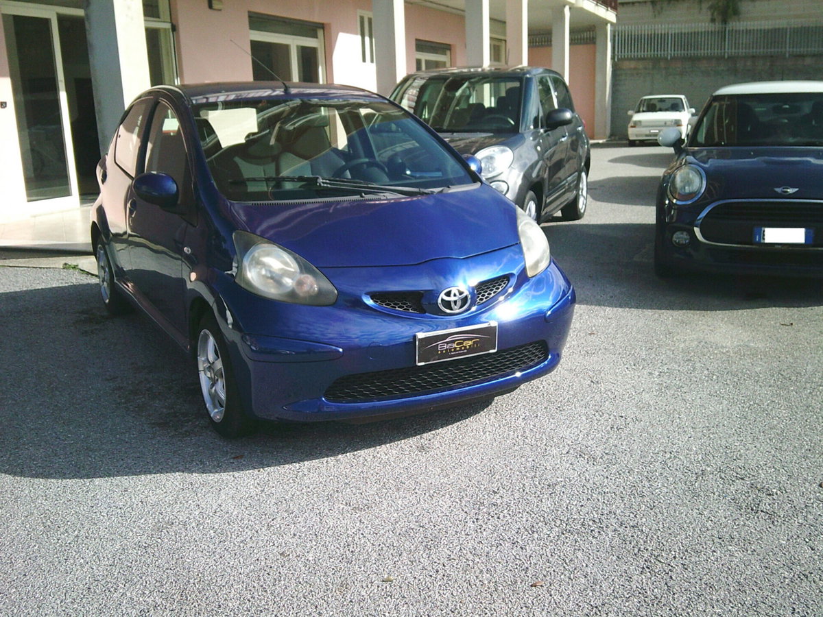 Toyota Aygo 1.0 12V VVT-i 5 porte M-MT