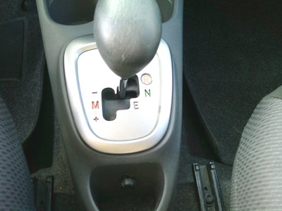 Toyota Aygo 1.0 12V VVT-i 5 porte M-MT (9)