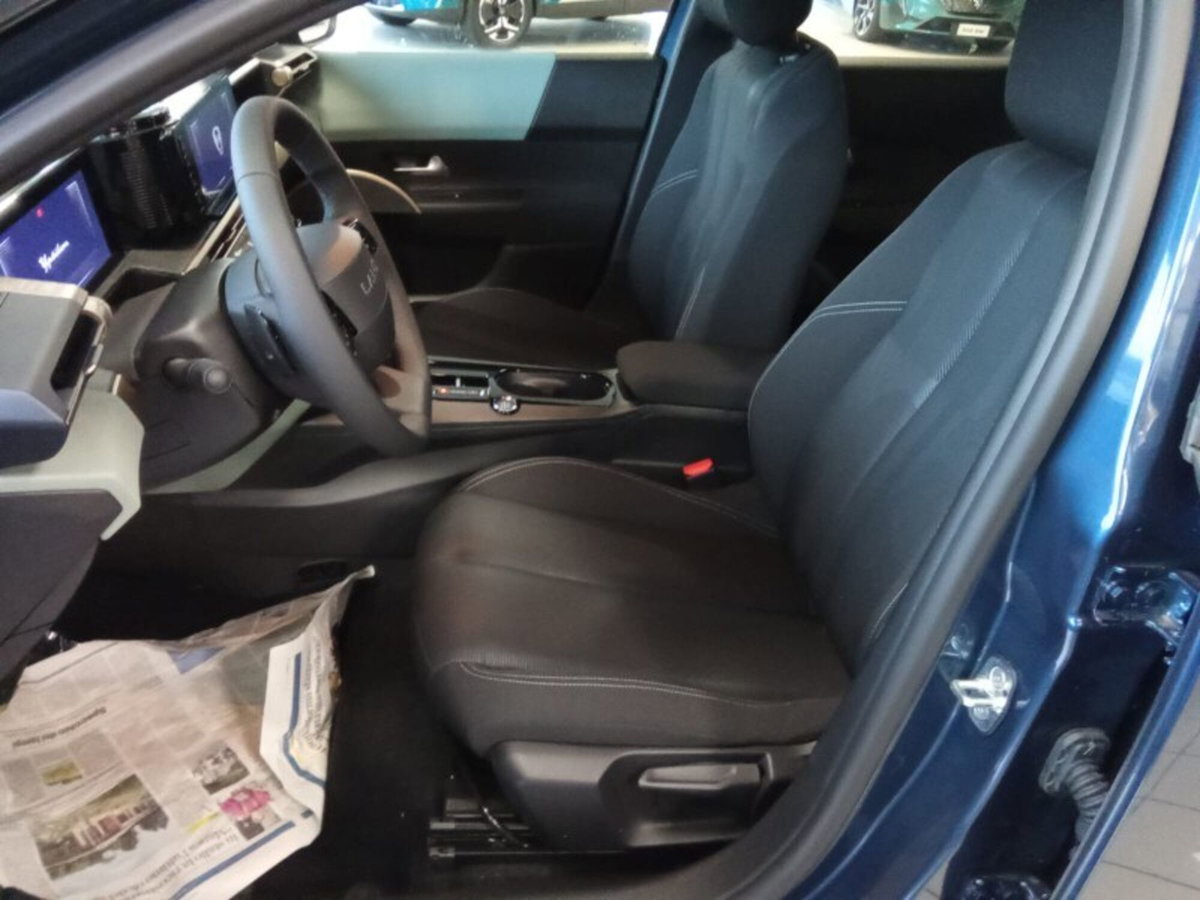 Lancia Ypsilon 1.2 mhev 110cv e-dct (12)