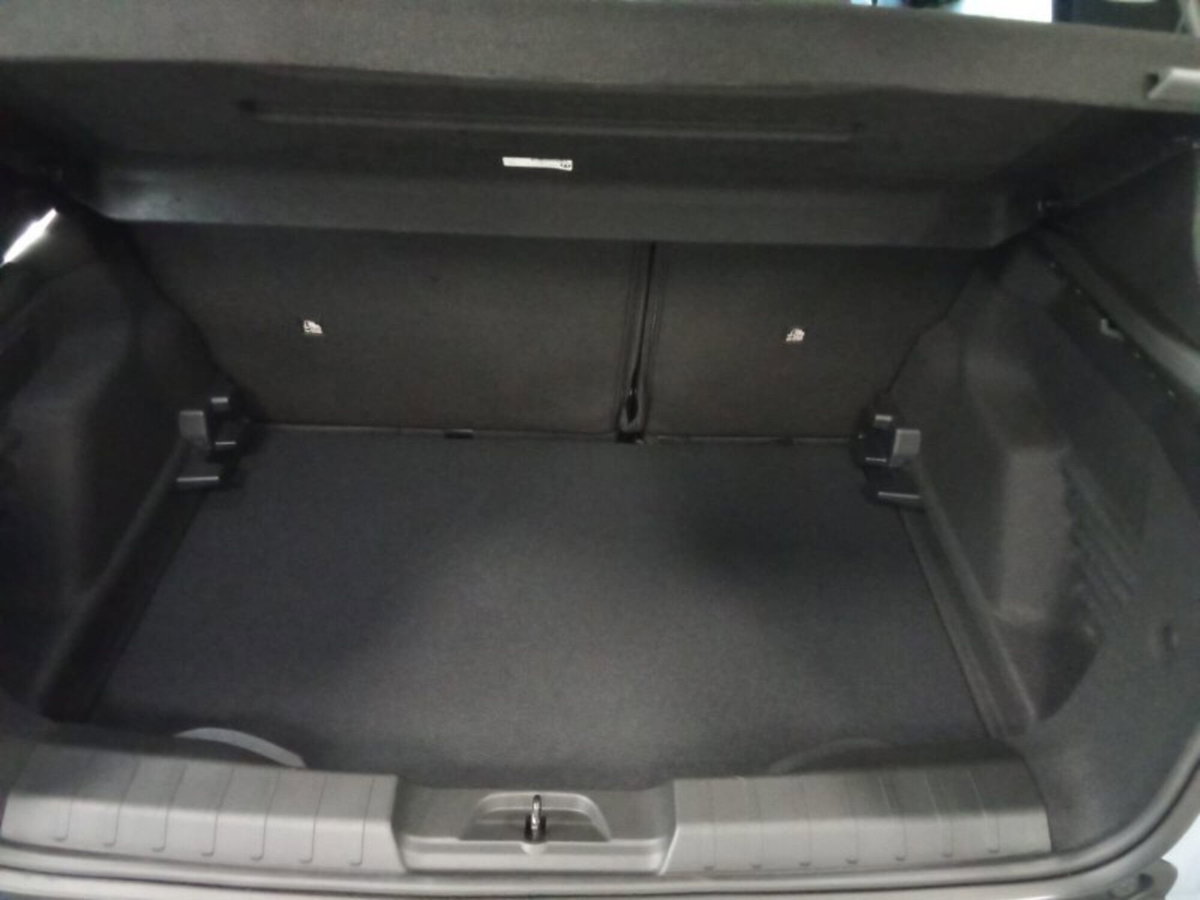 Jeep Avenger 1.2 turbo e-hybrid mhev Altitude fwd 110cv edct6 (9)