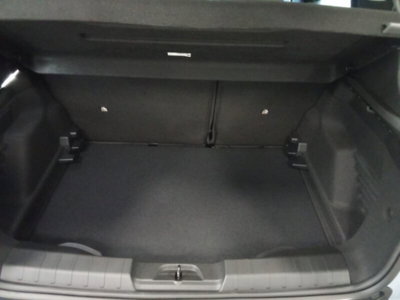 Jeep Avenger 1.2 turbo e-hybrid mhev Altitude fwd 110cv edct6 (9)