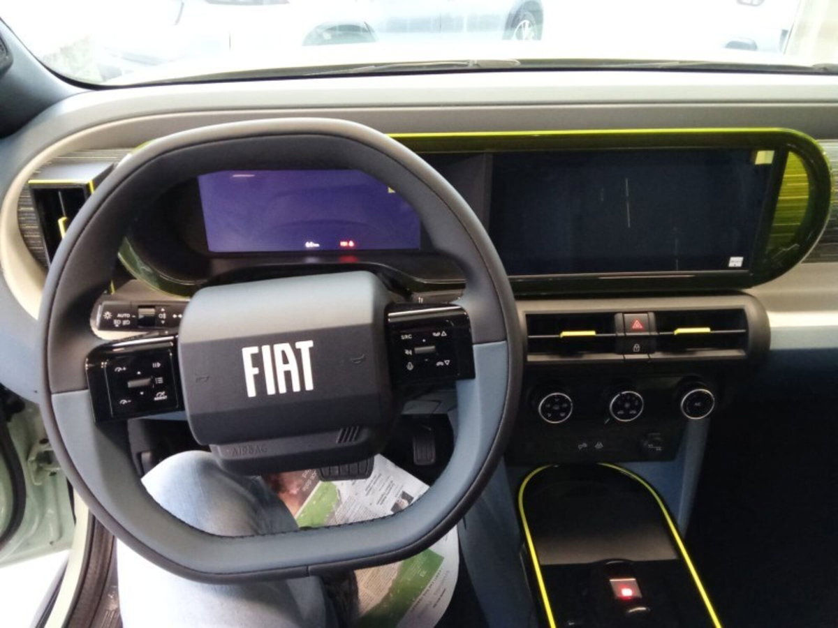 Fiat Grande Panda 1.2 hybrid Icon 110cv edct (12)