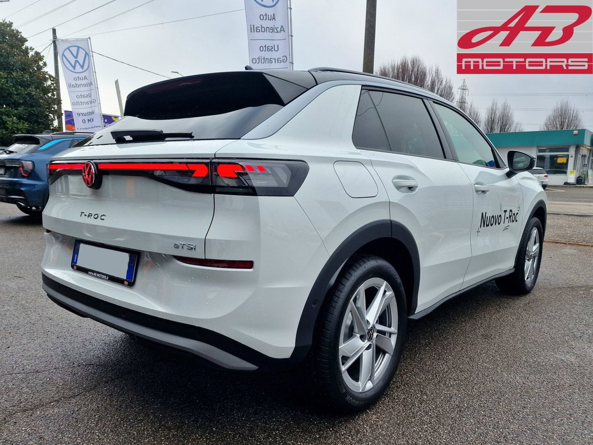 Volkswagen T-Roc 1.5 etsi Life 115cv dsg (4)