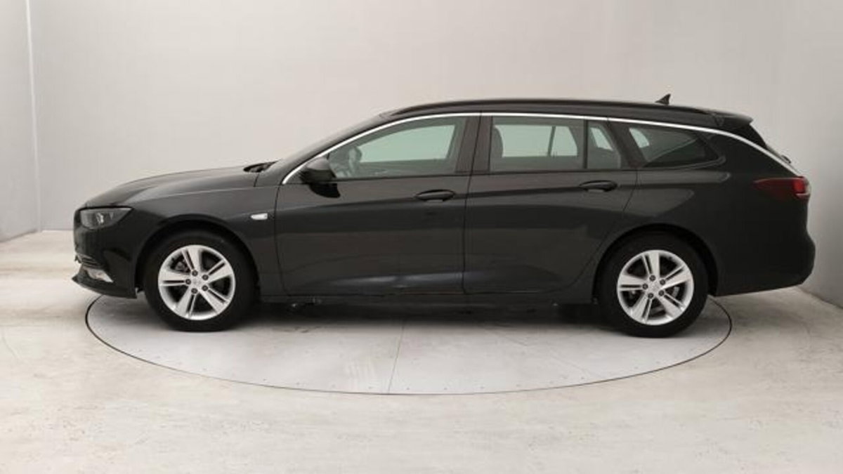 Opel Insignia Station Wagon 1.6 CDTI 136 S&S aut.Sports Business (2)
