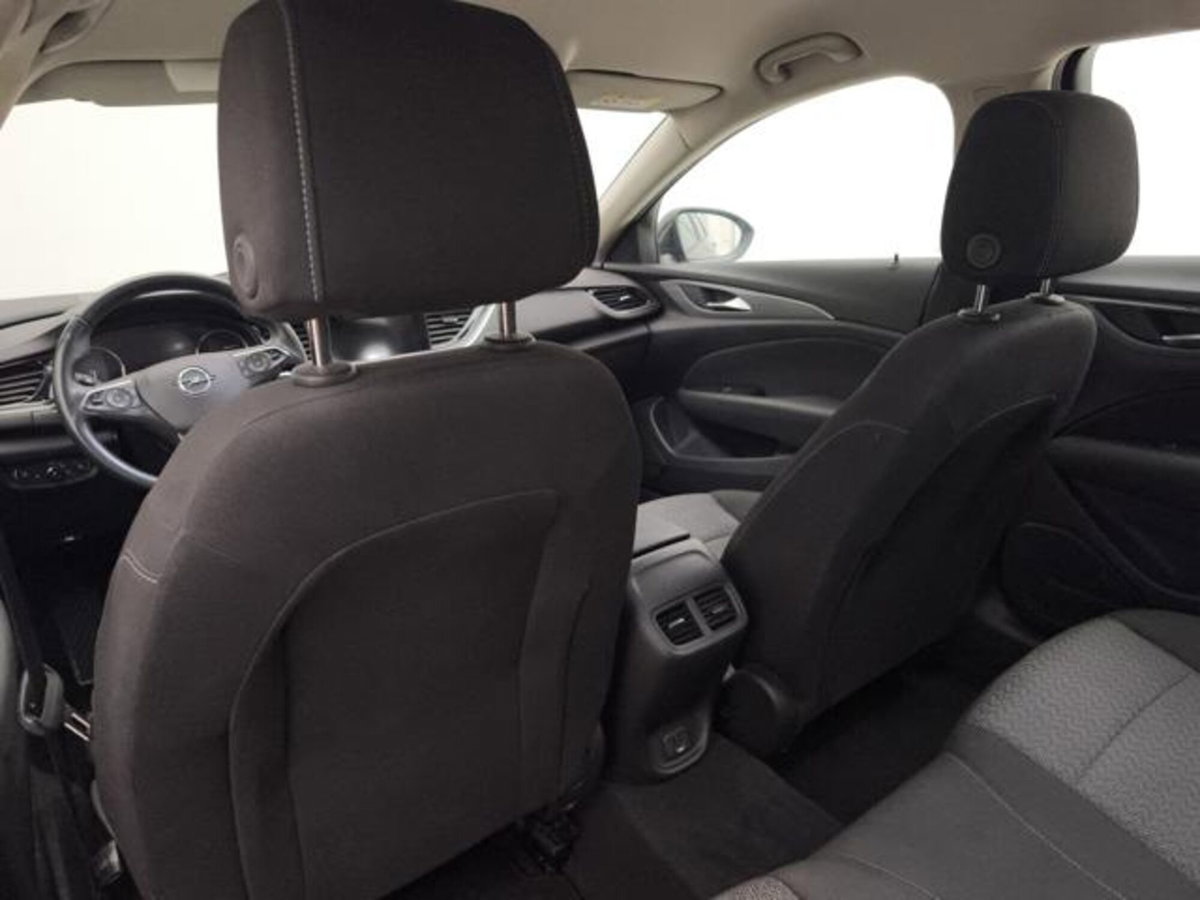 Opel Insignia Station Wagon 1.6 CDTI 136 S&S aut.Sports Business (20)