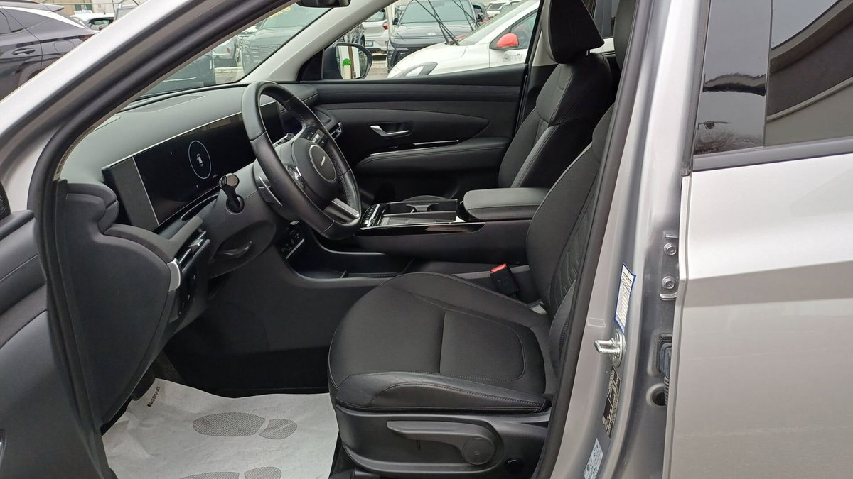 Hyundai Tucson 1.6 crdi 48V Exellence 2wd dct (11)