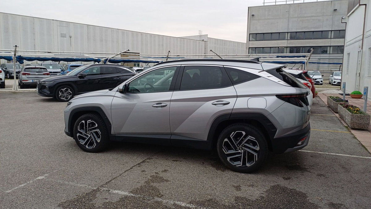 Hyundai Tucson 1.6 crdi 48V Exellence 2wd dct (3)