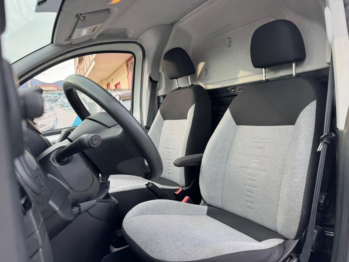 Fiat Fiorino Furgone cargo 1.3 mjt 95cv SX (6)