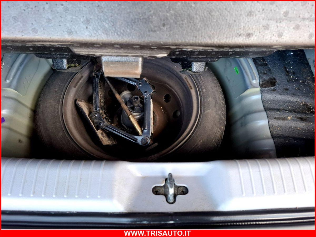 Kia Picanto 1.0 12V LX Urban (8)
