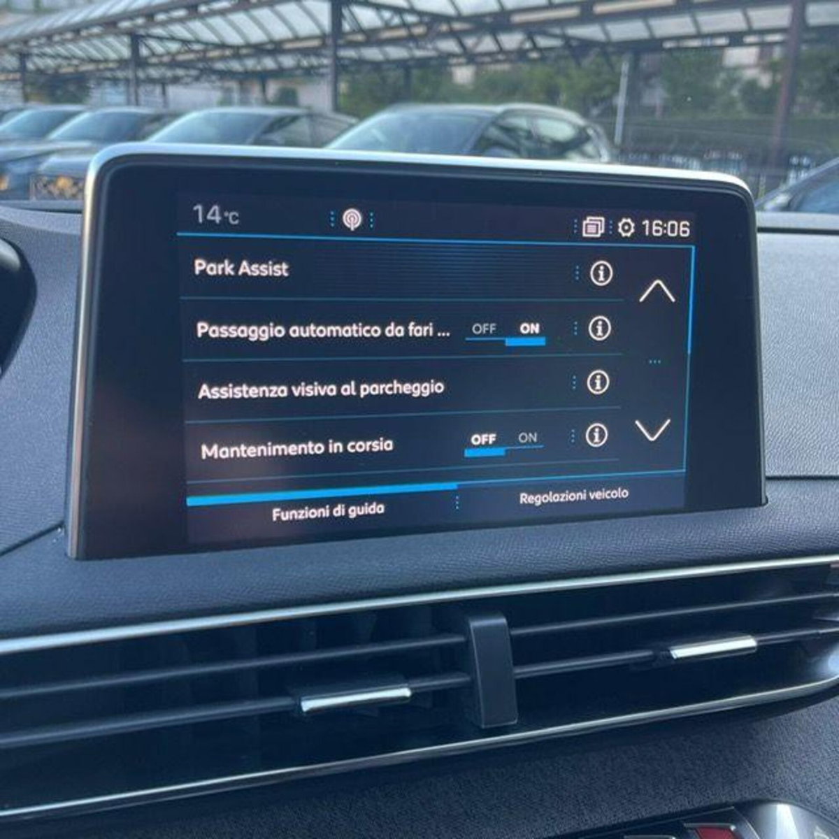Peugeot 3008 BlueHDi 130 S&S EAT8 Allure Pack (10)