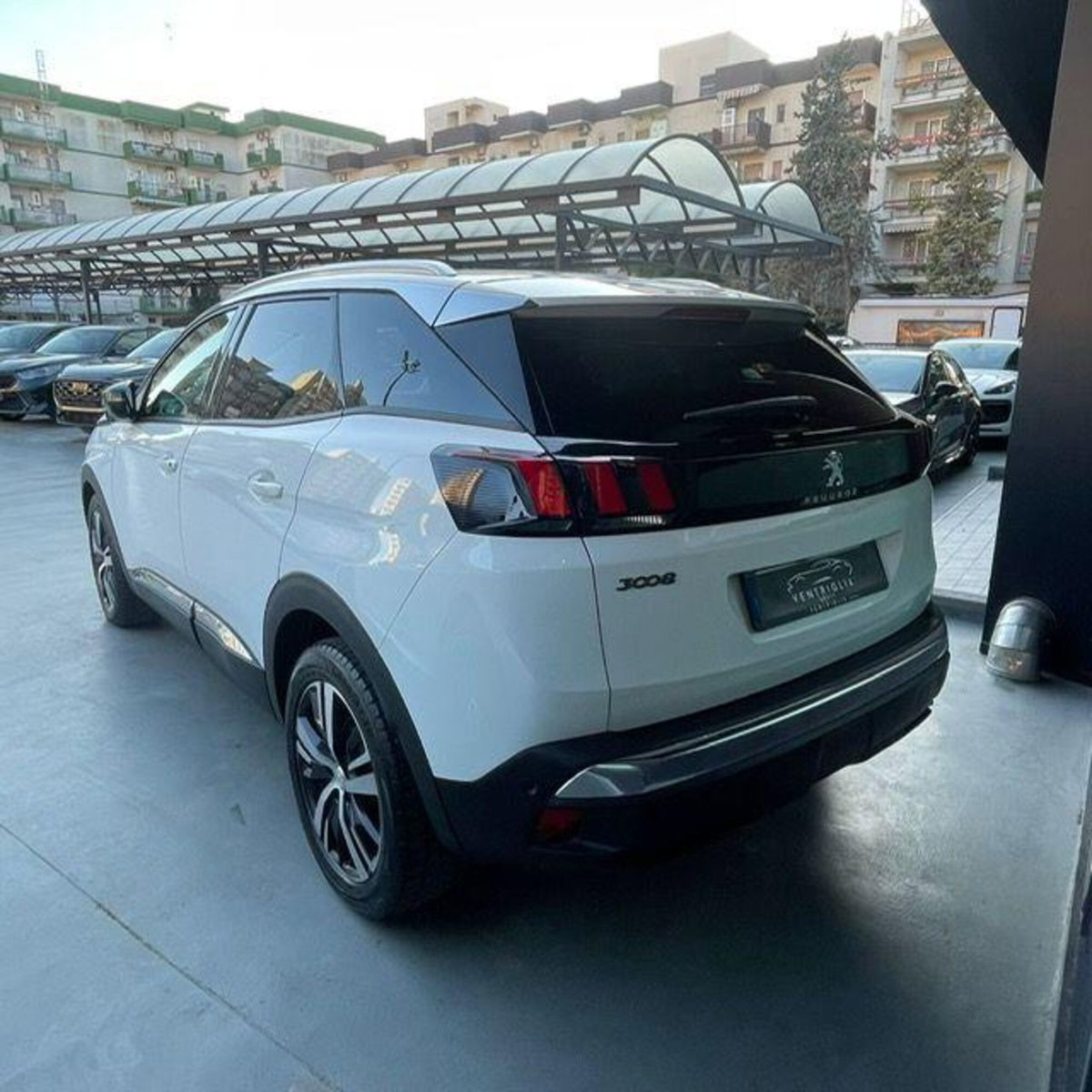 Peugeot 3008 BlueHDi 130 S&S EAT8 Allure Pack (3)