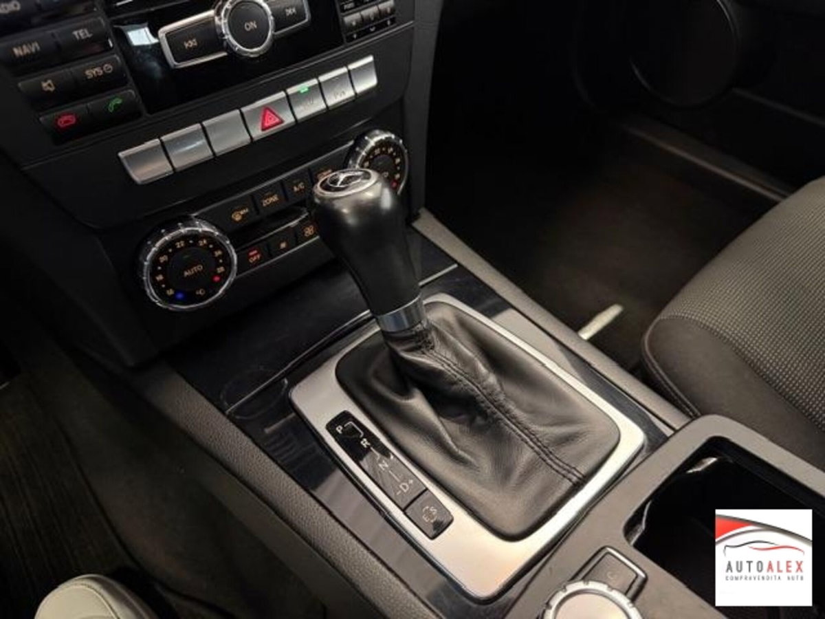Mercedes-Benz Classe C Station Wagon 220 CDI Avantgarde (10)