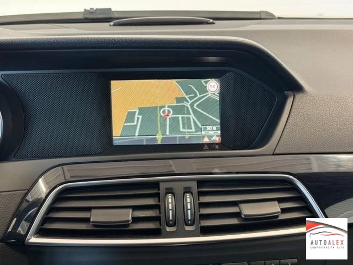 Mercedes-Benz Classe C Station Wagon 220 CDI Avantgarde (13)