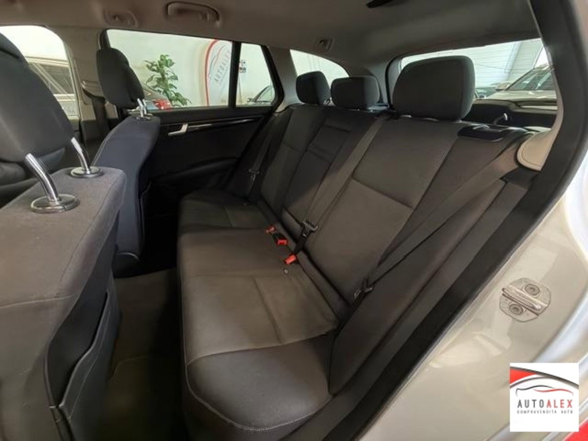 Mercedes-Benz Classe C Station Wagon 220 CDI Avantgarde (15)