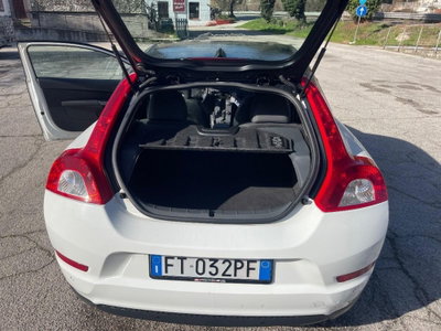 Volvo C30 D3 Black Design (14)
