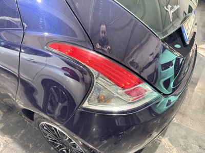 Lancia Ypsilon 1.2 69 CV 5 porte Gold (11)