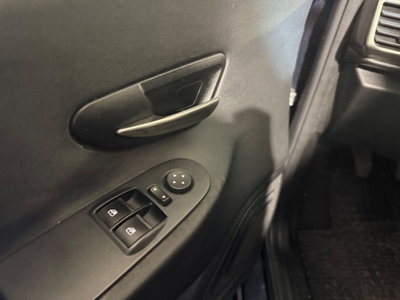 Lancia Ypsilon 1.2 69 CV 5 porte Gold (16)