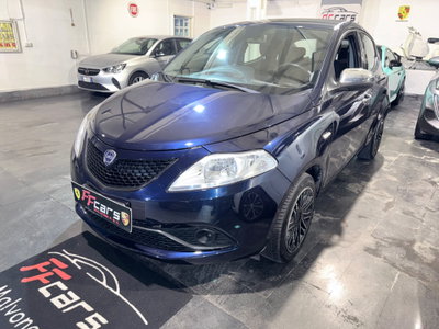 Lancia Ypsilon 1.2 69 CV 5 porte Gold (4)
