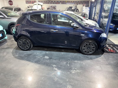 Lancia Ypsilon 1.2 69 CV 5 porte Gold (7)