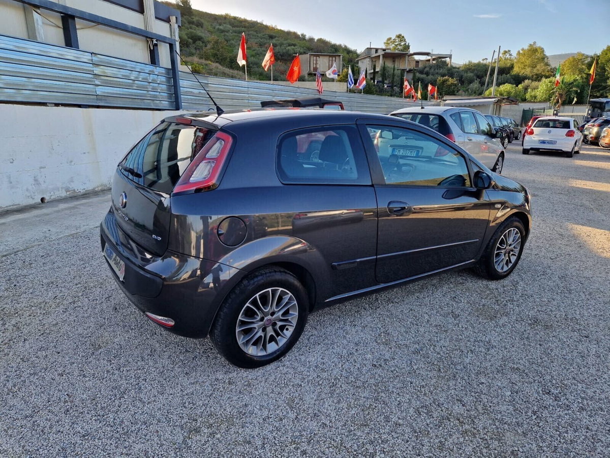 Fiat Punto Evo 1.3 Mjt 75 CV DPF 3 porte S&S 150° (5)