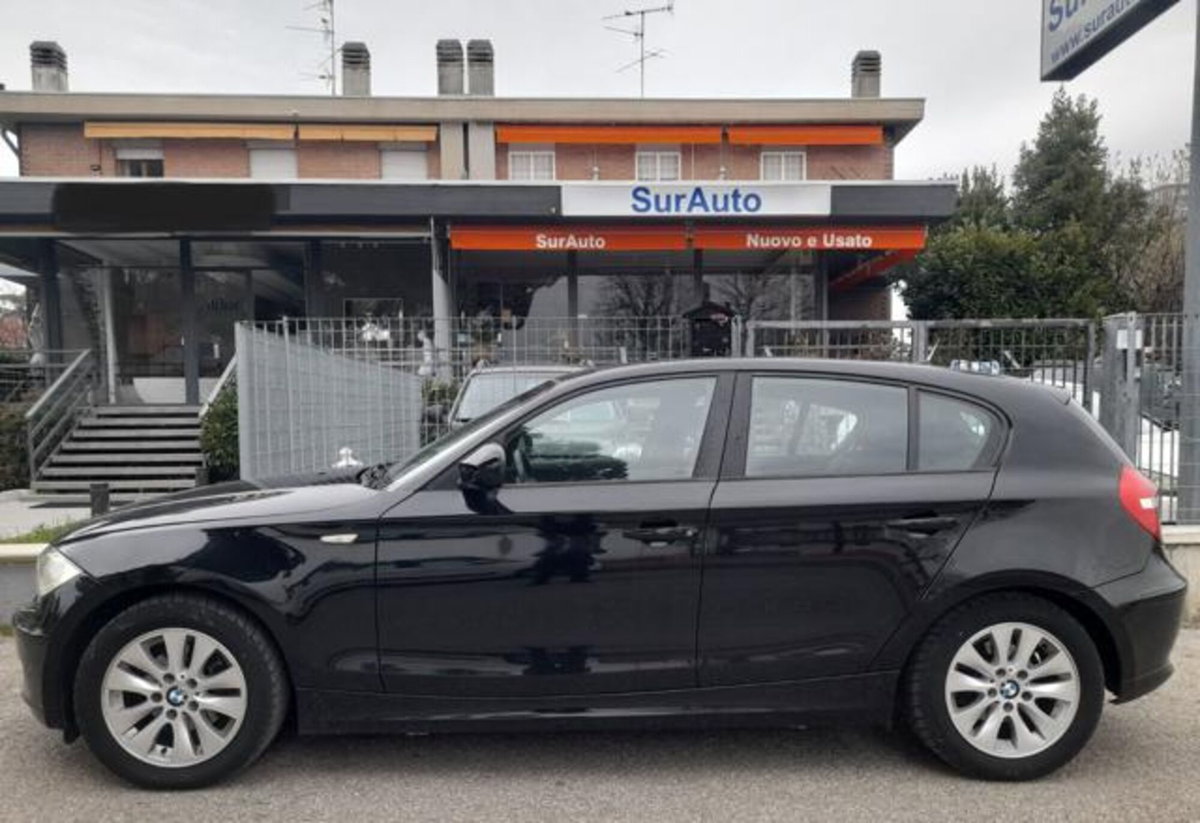BMW Serie 1 116d 2.0 116CV cat 5 porte Attiva DPF