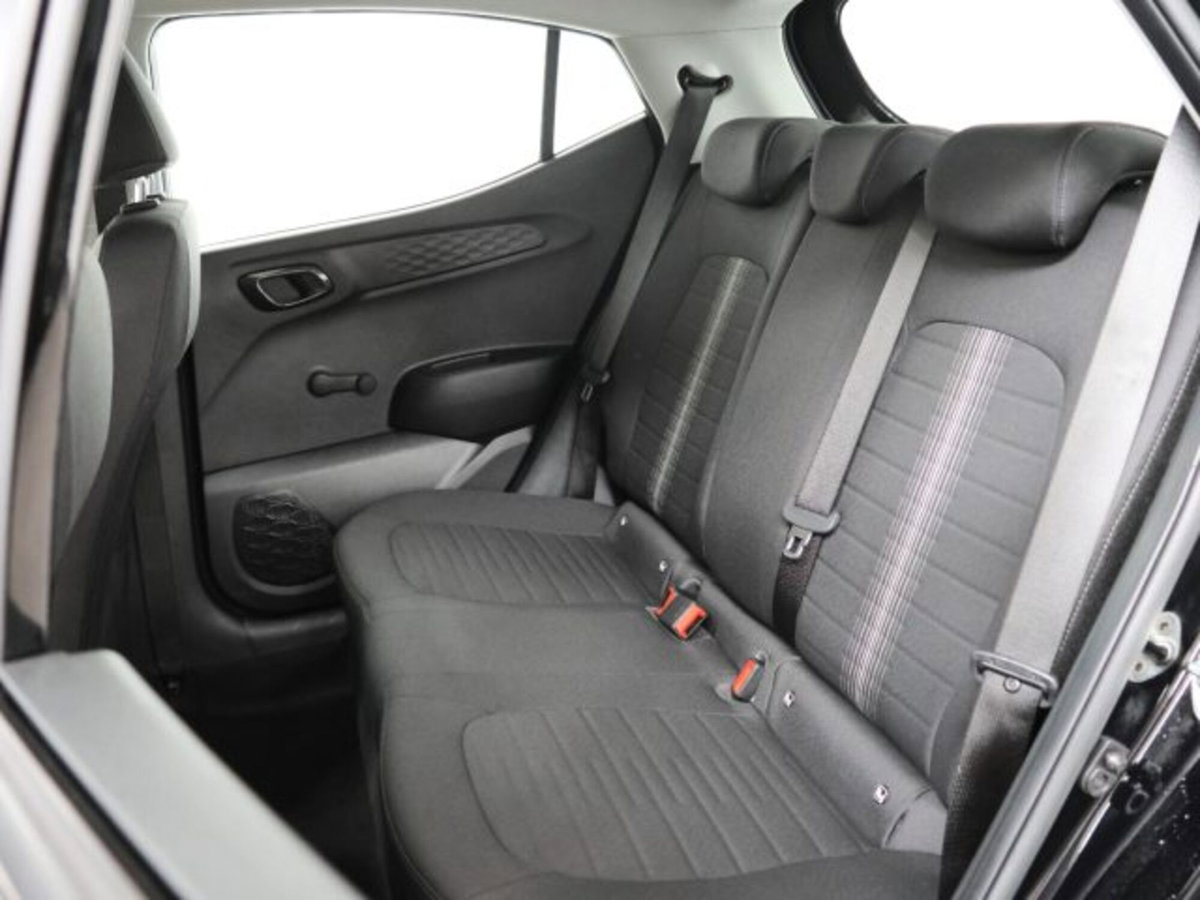 Hyundai i10 1.0 MPI Advanced (10)