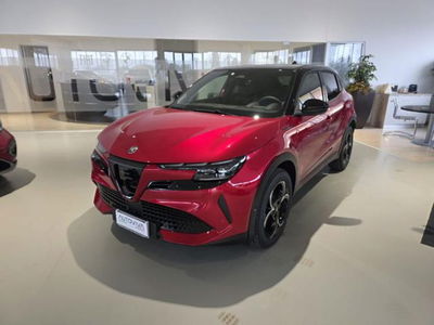Alfa Romeo Junior 1.2 ibrida Speciale 145cv edct6 nuova