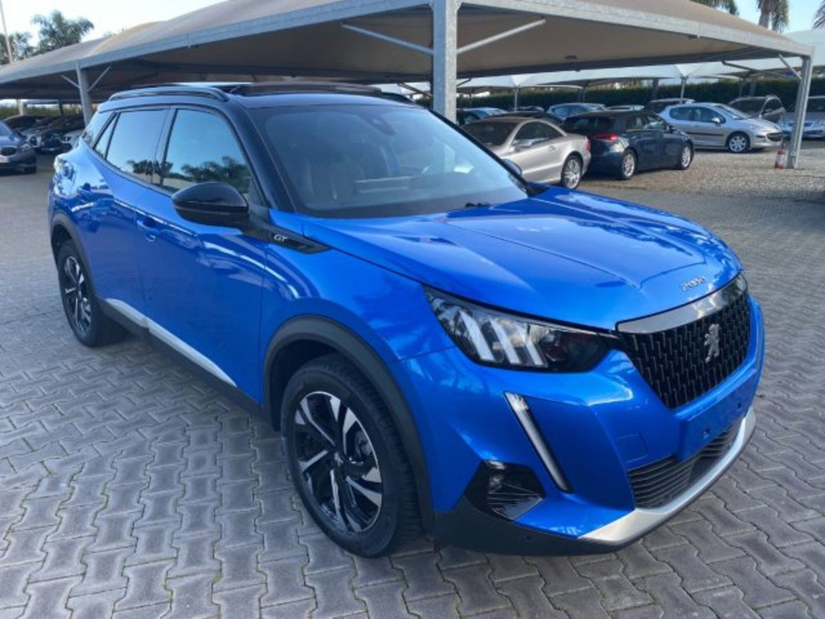 Peugeot 2008 PureTech 130 S&S EAT8 GT Line (2)