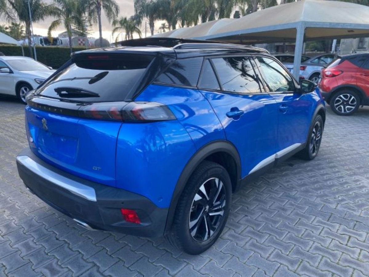 Peugeot 2008 PureTech 130 S&S EAT8 GT Line (4)