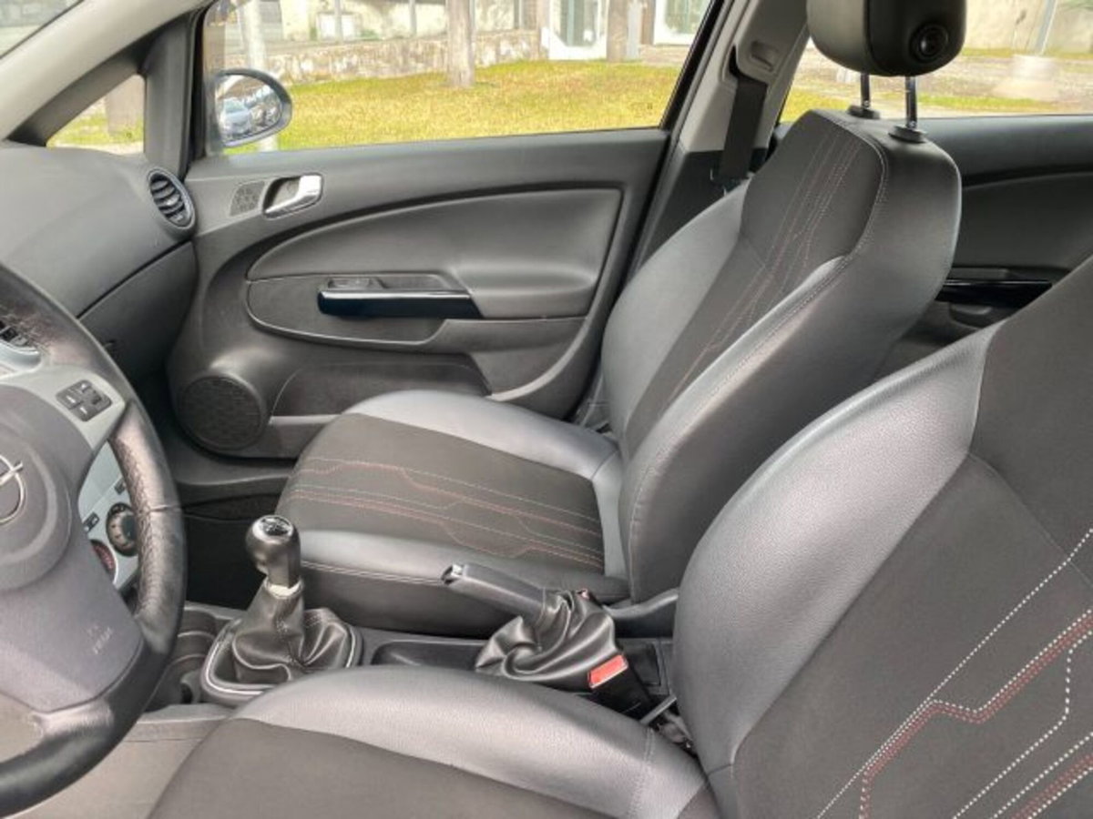 Opel Corsa 1.3 CDTI 75CV F.AP. 5 porte Club (7)