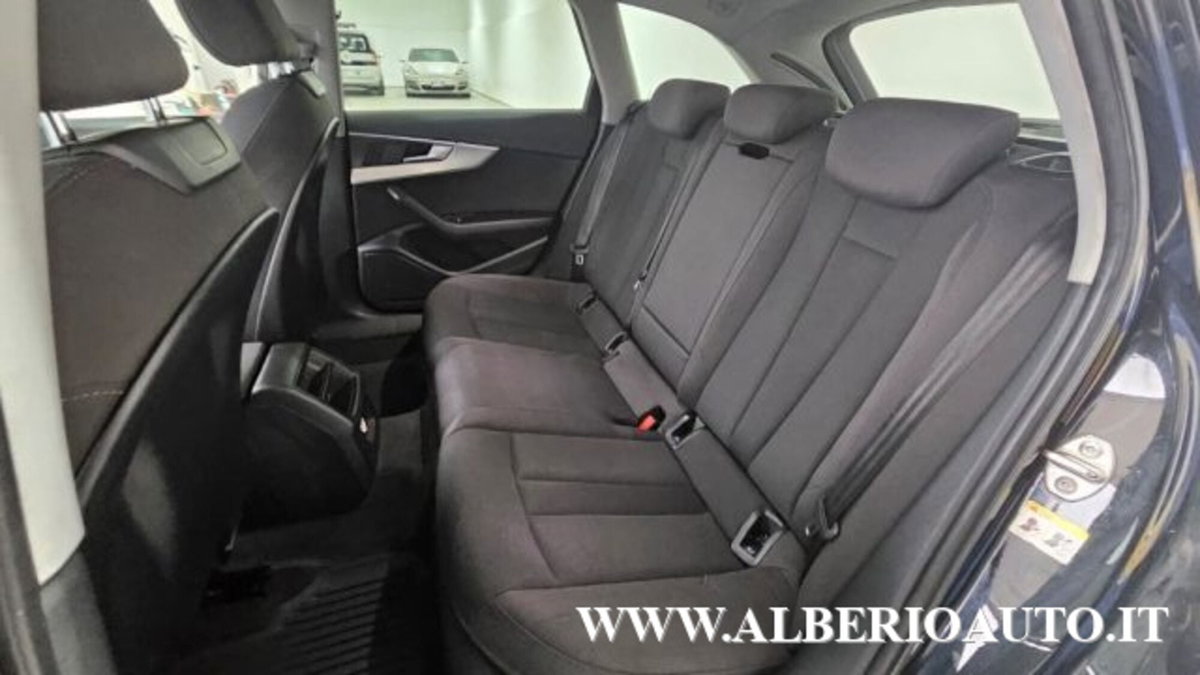 Audi A4 2.0 TDI 190 CV S tronic S line edition (12)