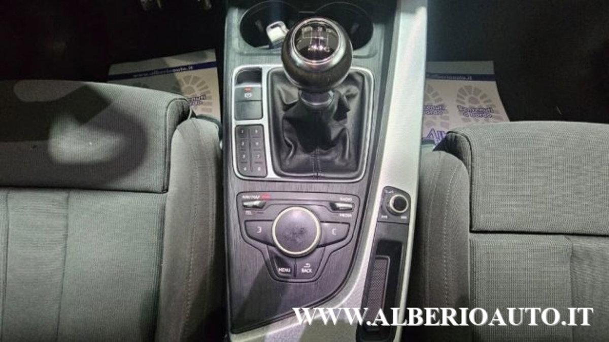 Audi A4 2.0 TDI 190 CV S tronic S line edition (17)