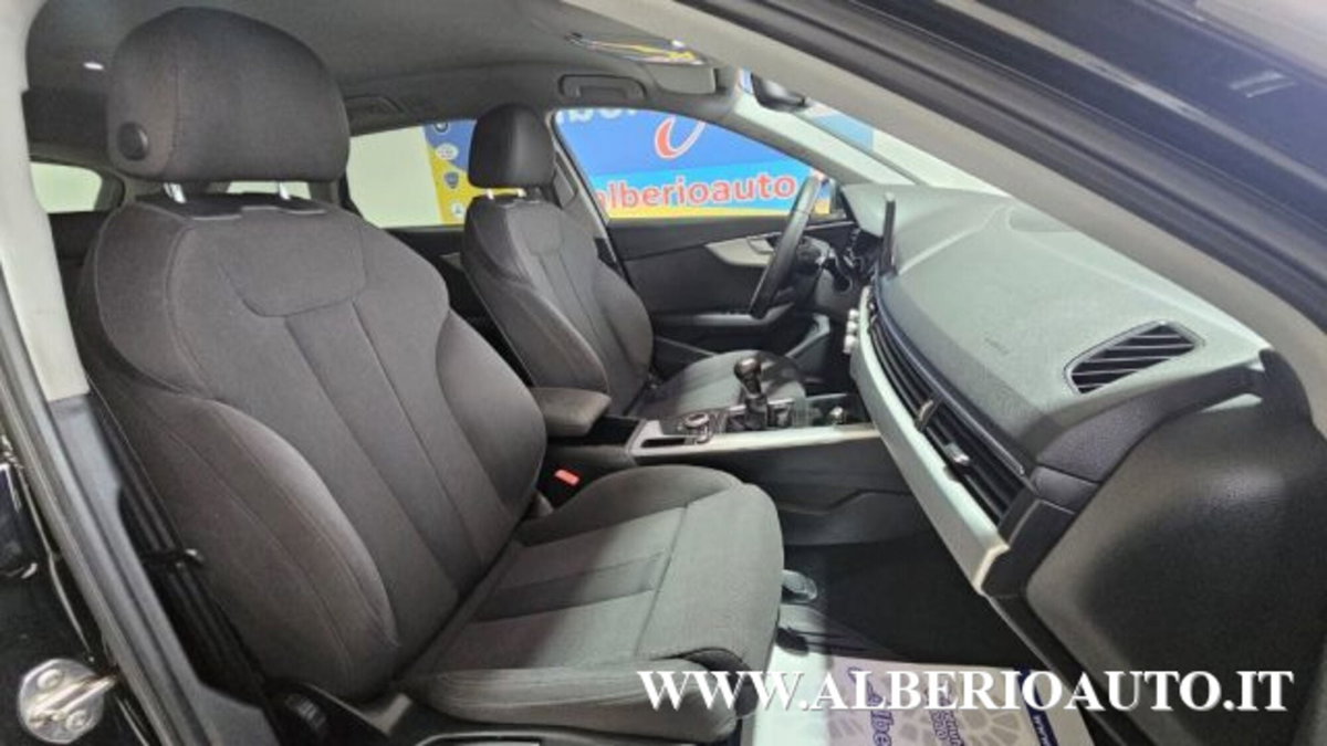 Audi A4 2.0 TDI 190 CV S tronic S line edition (9)