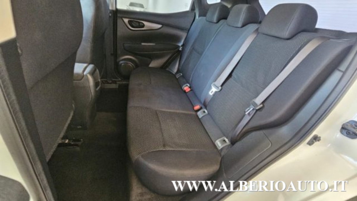 Nissan Qashqai 1.5 dCi DPF Acenta (11)