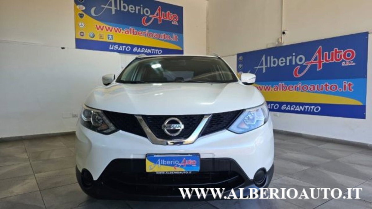 Nissan Qashqai 1.5 dCi DPF Acenta (2)
