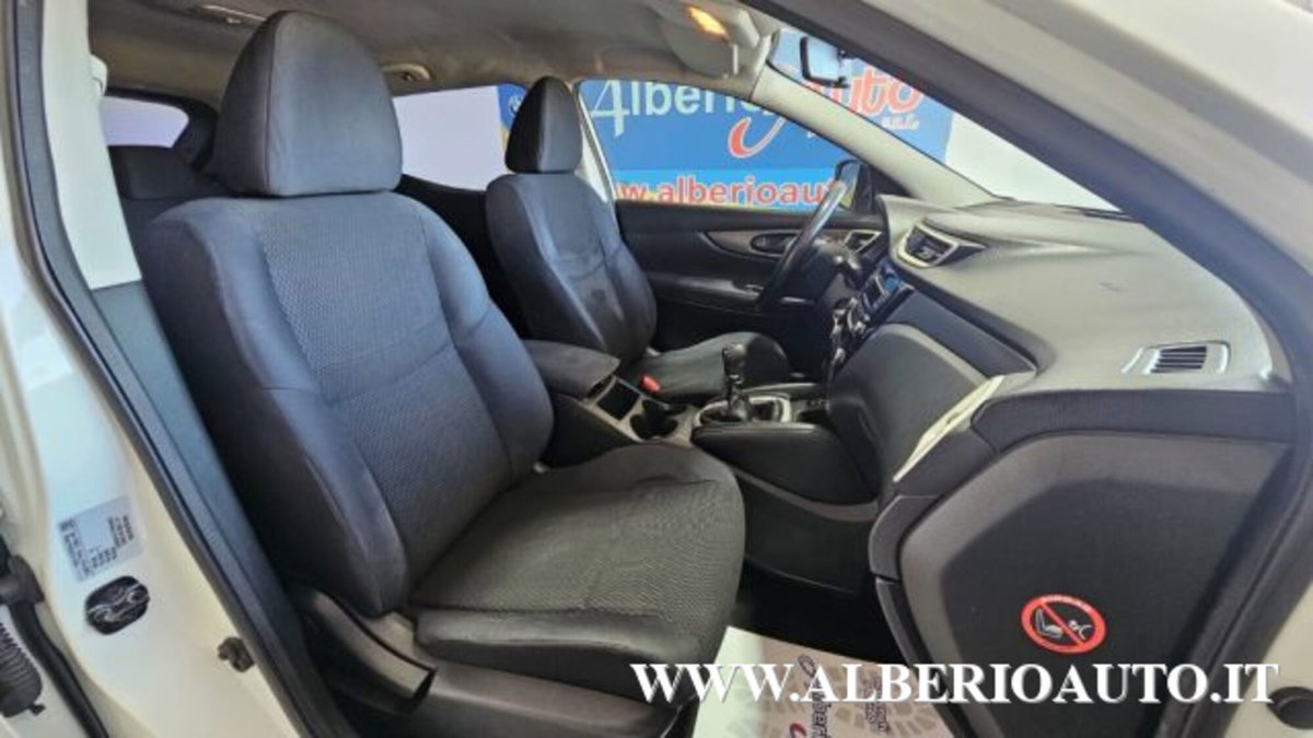 Nissan Qashqai 1.5 dCi DPF Acenta (7)