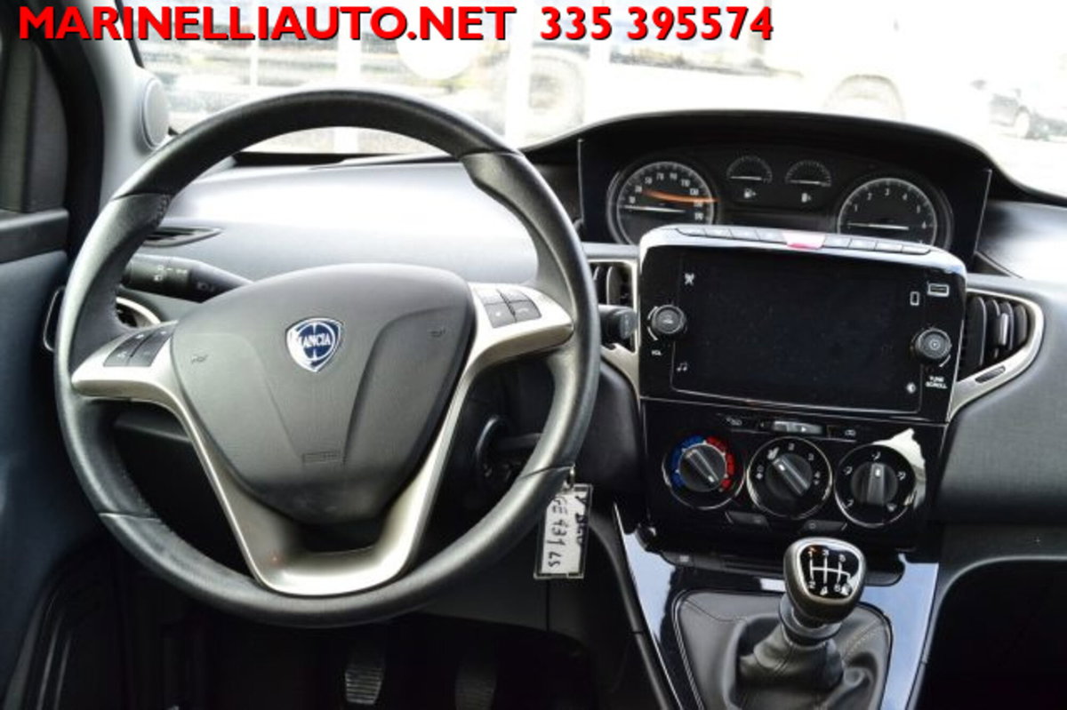 Lancia Ypsilon 1.0 FireFly 5 porte S&S Hybrid Ecochic Gold (17)