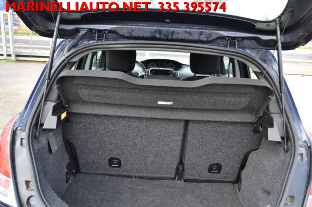 Lancia Ypsilon 1.0 FireFly 5 porte S&S Hybrid Ecochic Gold (19)