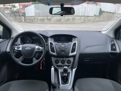 Ford Focus Station Wagon 1.6 TDCi 115 CV SW Titanium (9)