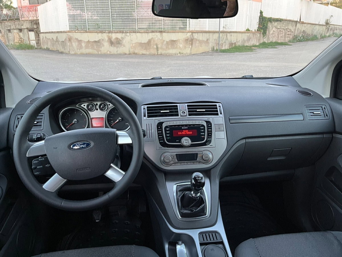 Ford Kuga 2.0 TDCi 136 CV 2WD Titanium DPF (11)