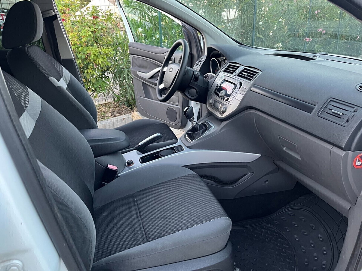 Ford Kuga 2.0 TDCi 136 CV 2WD Titanium DPF (14)
