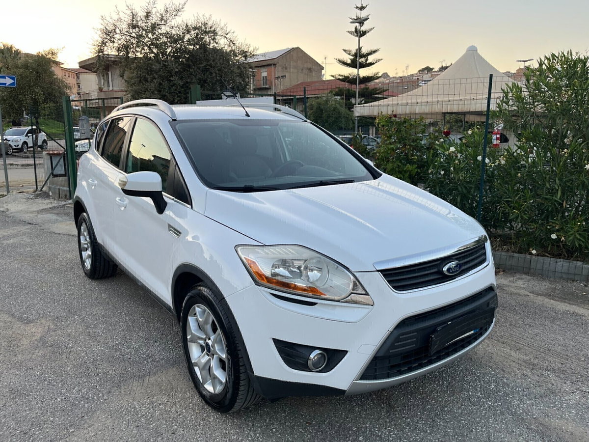 Ford Kuga 2.0 TDCi 136 CV 2WD Titanium DPF (2)