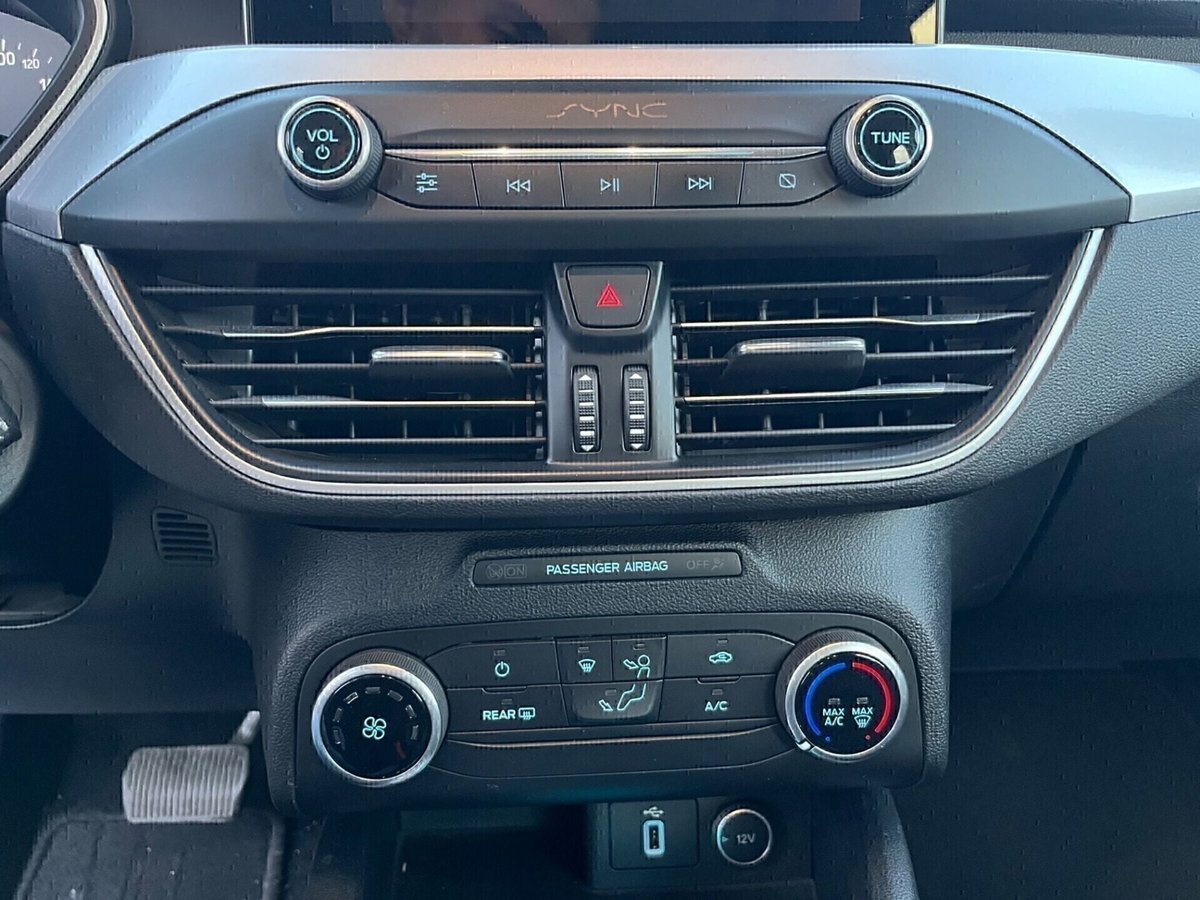 Ford Focus Station Wagon 1.5 EcoBlue 120 CV automatico SW Active V Co-Pilot (14)
