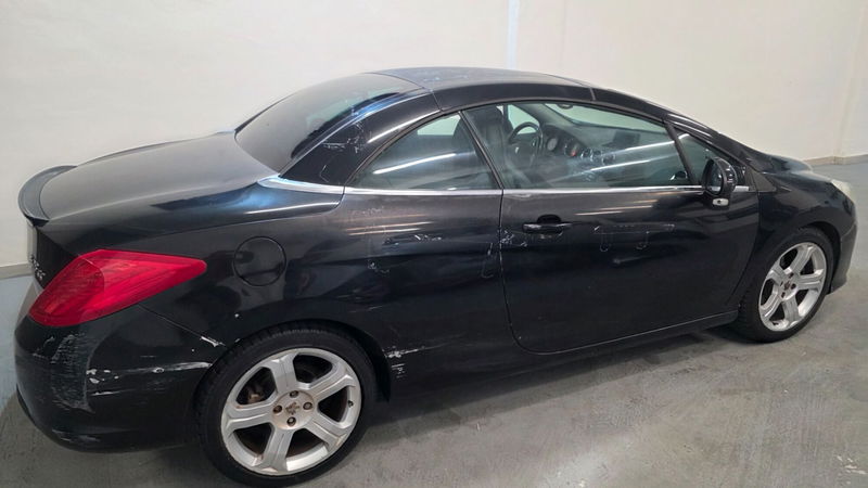 Peugeot 308 Cabrio 2.0 HDi 140CV CC Féline