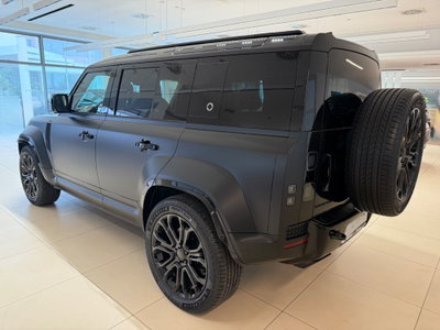 Land Rover Defender 110 4.4 V8 mhev Octa Black awd 635cv auto (13)