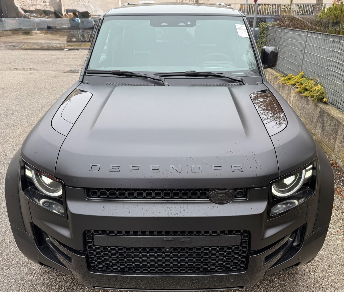 Land Rover Defender 110 4.4 V8 mhev Octa Black awd 635cv auto (6)