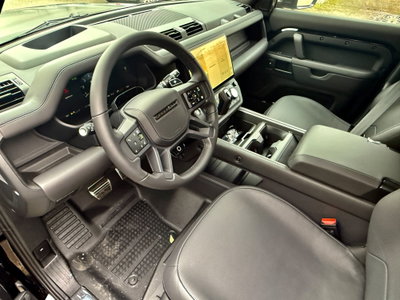 Land Rover Defender 110 4.4 V8 mhev Octa Black awd 635cv auto (8)